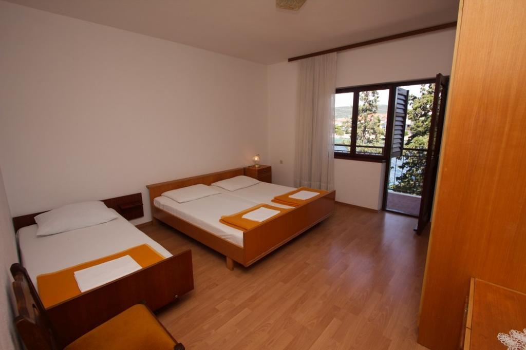 Apartments And Rooms Porto Ražanj Pokój zdjęcie