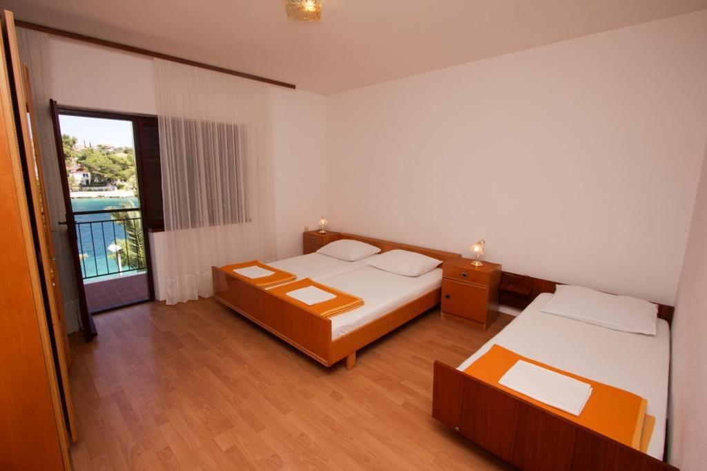 Apartments And Rooms Porto Ražanj Pokój zdjęcie